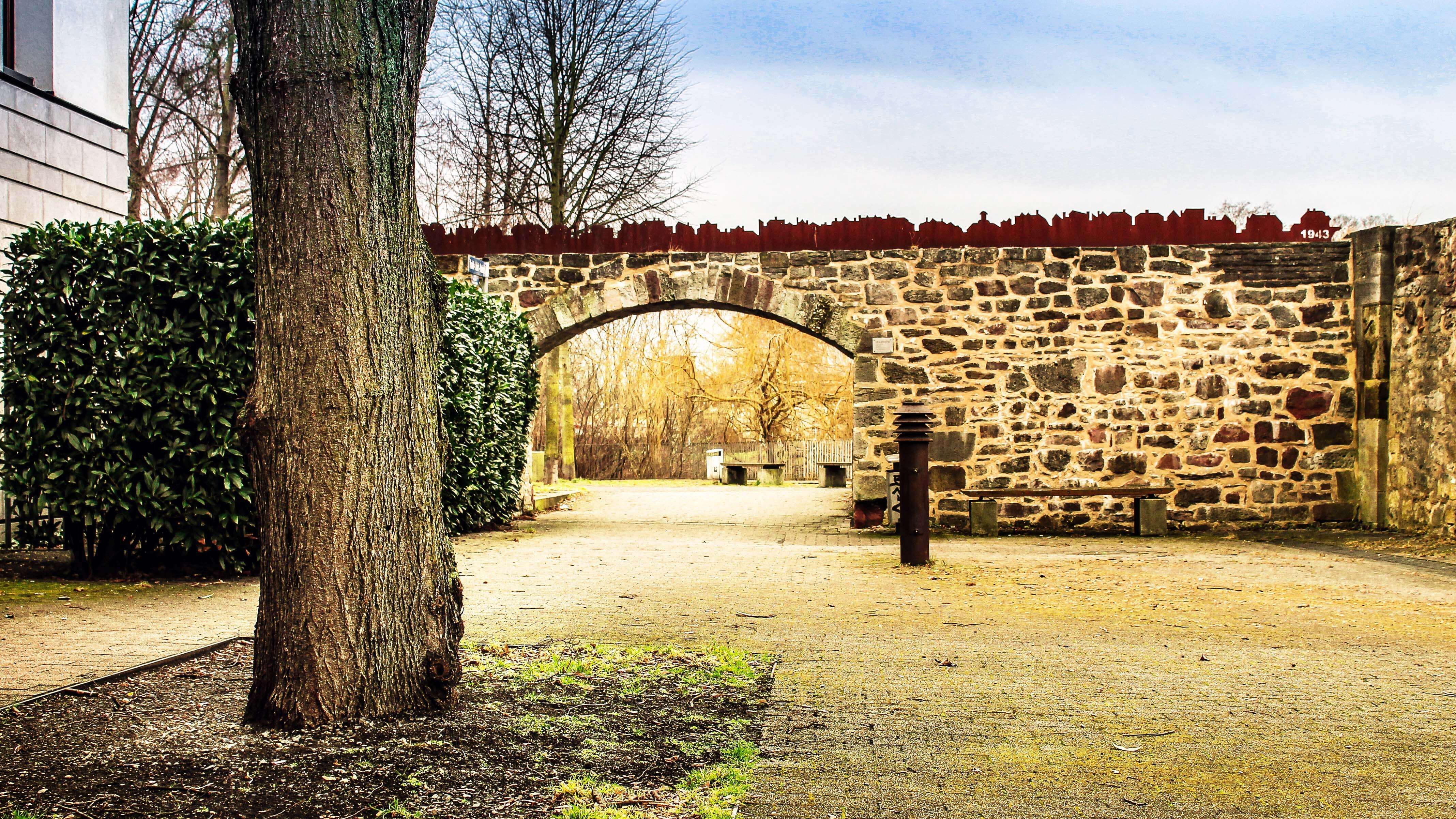 original Pixabay image of park in Kassel, Germany